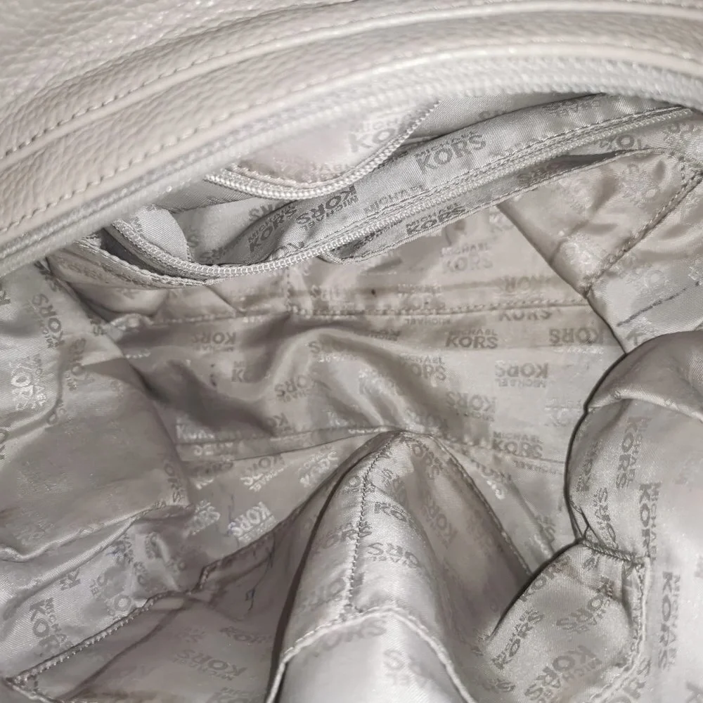Michael Kors chain bag | Color:‎ taupe | size 14L x 10H